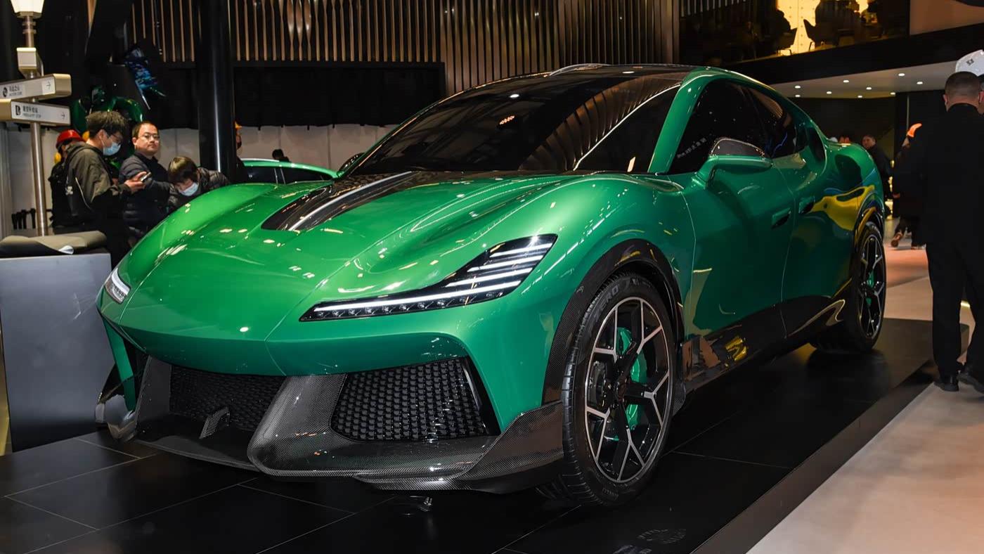 追觅全新中大型SUV概念车亮相，车头撞脸兰博基尼，超跑风格拉满