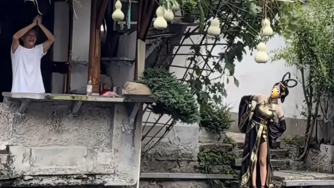 葫芦爷爷的闹剧，还没完
