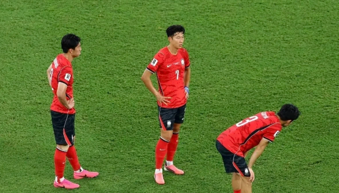3-1！乌兹别斯坦被民主刚果逆转，韩国直接出局，伊朗也濒临淘汰。

本以为乌兹别