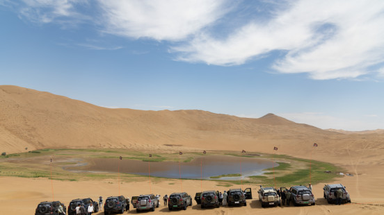 连巴丹吉林都能零故障穿越！猛士M817还用质疑？