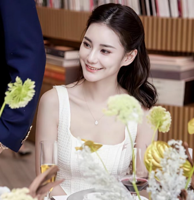 马筱梅，
给全天下的后妈上了一课，
你可以帮忙照顾丈夫跟前任的孩子，但是千万不要