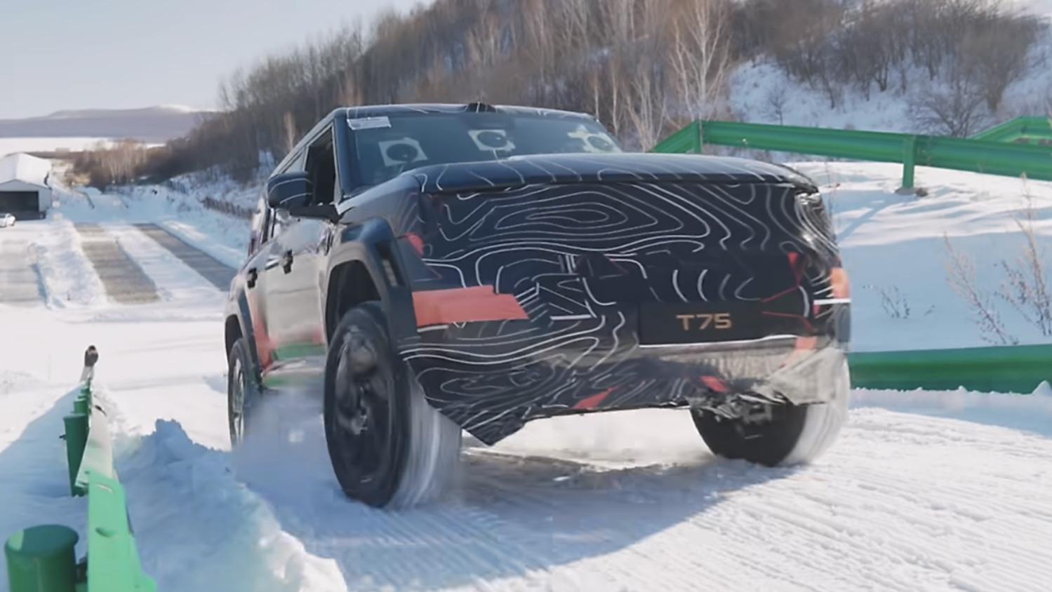 广汽传祺全新硬派方盒子车谍照曝光，搭载插混动力，北京车展发布