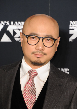 徐峥说："我跟陶虹谈恋爱的时候，我觉得她是花样游泳运动员，在水里肯定很过瘾，就跟