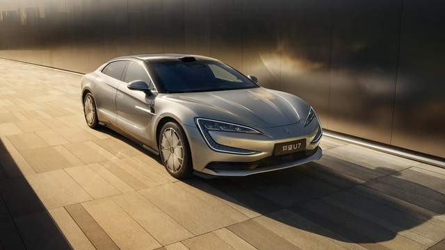 四电机高性能，续航超1000公里！新款仰望U7首搭第二代刀片电池！