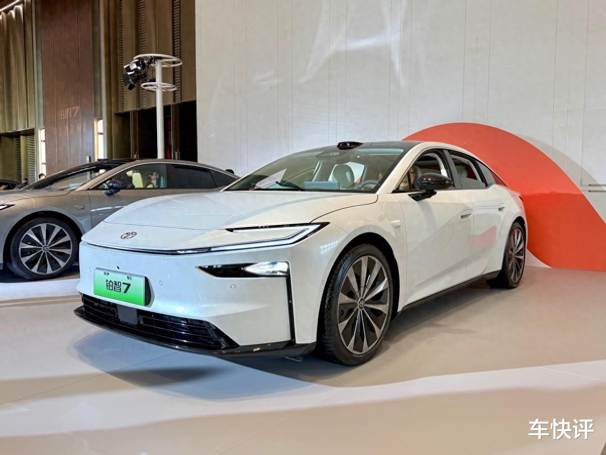 预售起售价17.98万，广汽丰田铂智7竞争力如何？