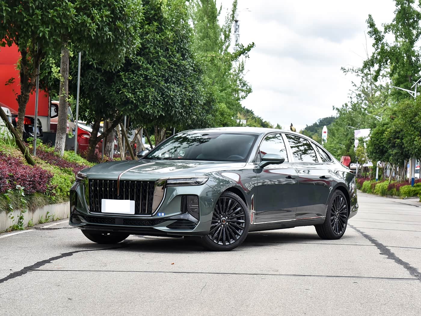 全新一代红旗 H9将于北京车展首发亮相！预售价亲民，外观更加