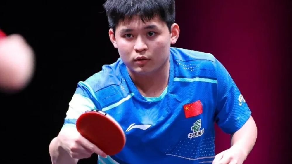 多哈男单16强诞生！国乒4人突围，张本智和“杀疯了”，巴西一哥爆冷一轮游