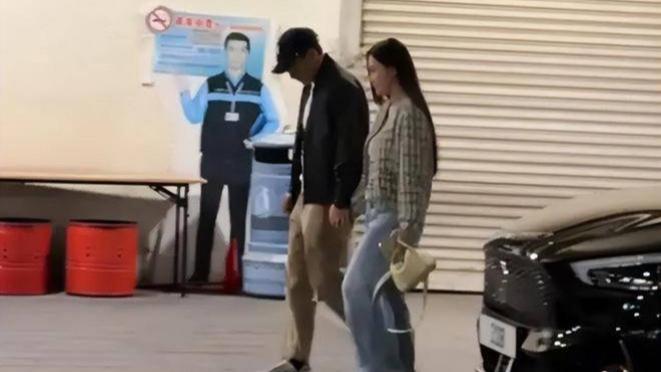 刘恺威曝新恋情？男方事业平平，杨幂风光入围白玉兰，活成大女主