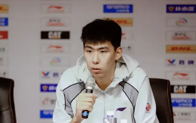 CBA常规赛，山东男篮85-93不敌广州。
赛后，广州男篮球员徐昕点评了本场比赛