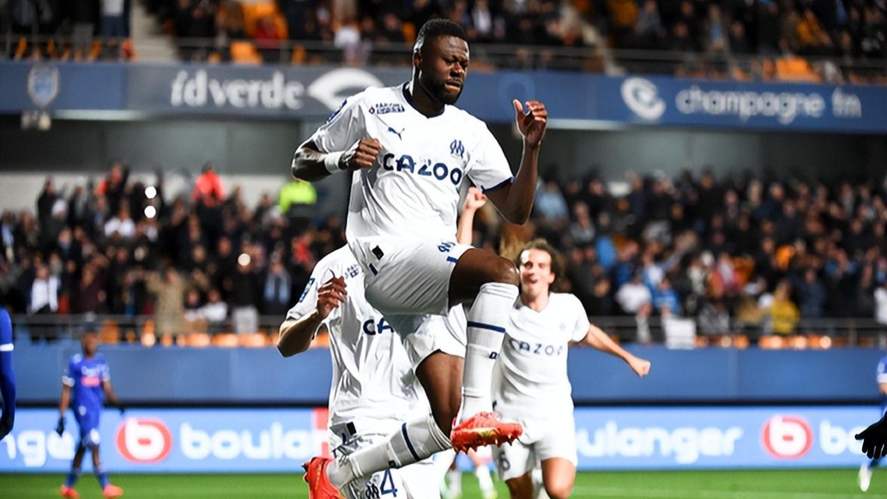 法乙也疯狂？阿纳西死磕特鲁瓦！保级路上六分战，我看1-1谁都别想好过！