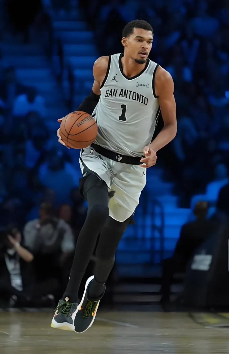 马刺季后赛难度飙升！球队大概率面对的对手是太阳、掘金、雷霆！赢了就是打太阳、森林