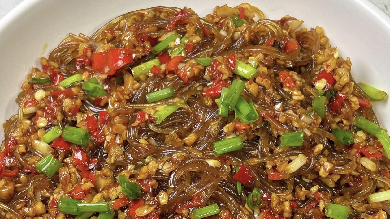 一口沦陷的蒜蓉粉丝，家常快手也能香到舔盘