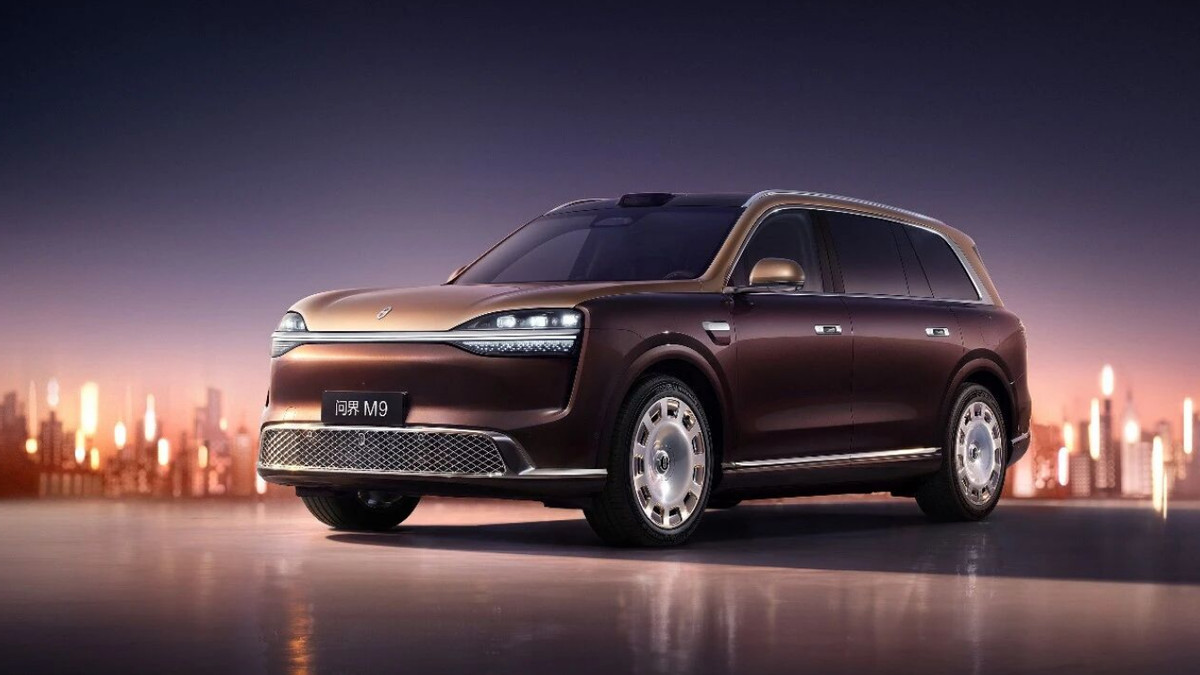 新款问界M9官图发布：尺寸增加，搭载6颗激光雷达与全主动悬架