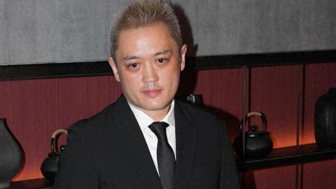 施明丧礼罗生门！李泳汉回应拒弟妇入灵堂，怒轰父弟丧礼分毫不出