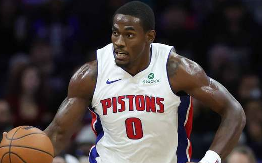 杜伦没有纸面数据那么差，魔术队主要防守资源都在杜伦身上
杜伦这两场发挥确实不行，