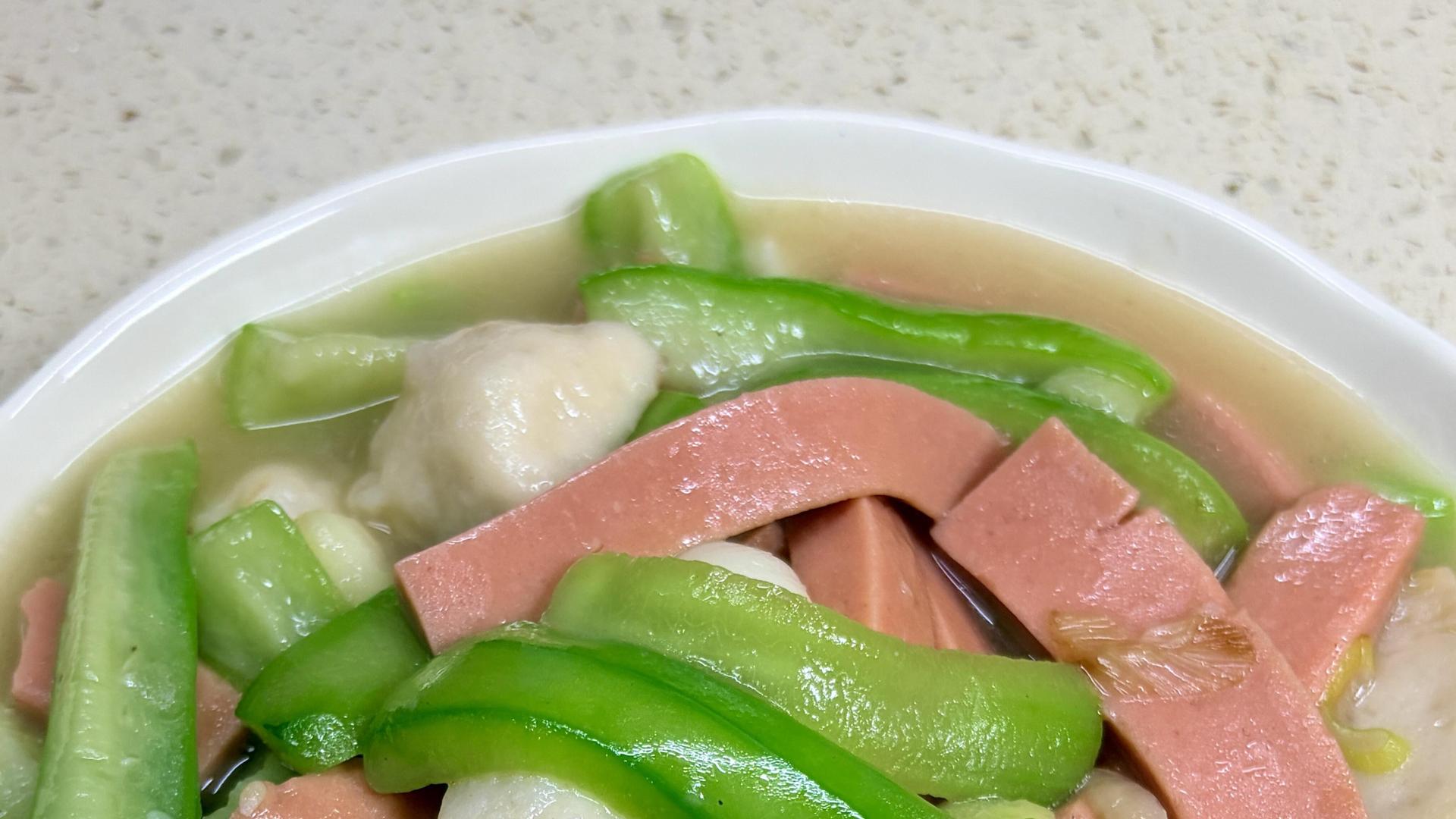 丝瓜这样做真的巨鲜！汤汁浓郁巨好吃～