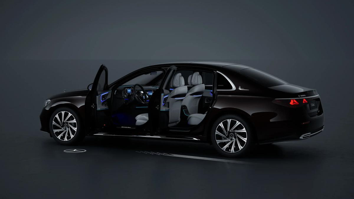 奔驰E级摊牌，31万多起售，其他品牌还能怎么玩？