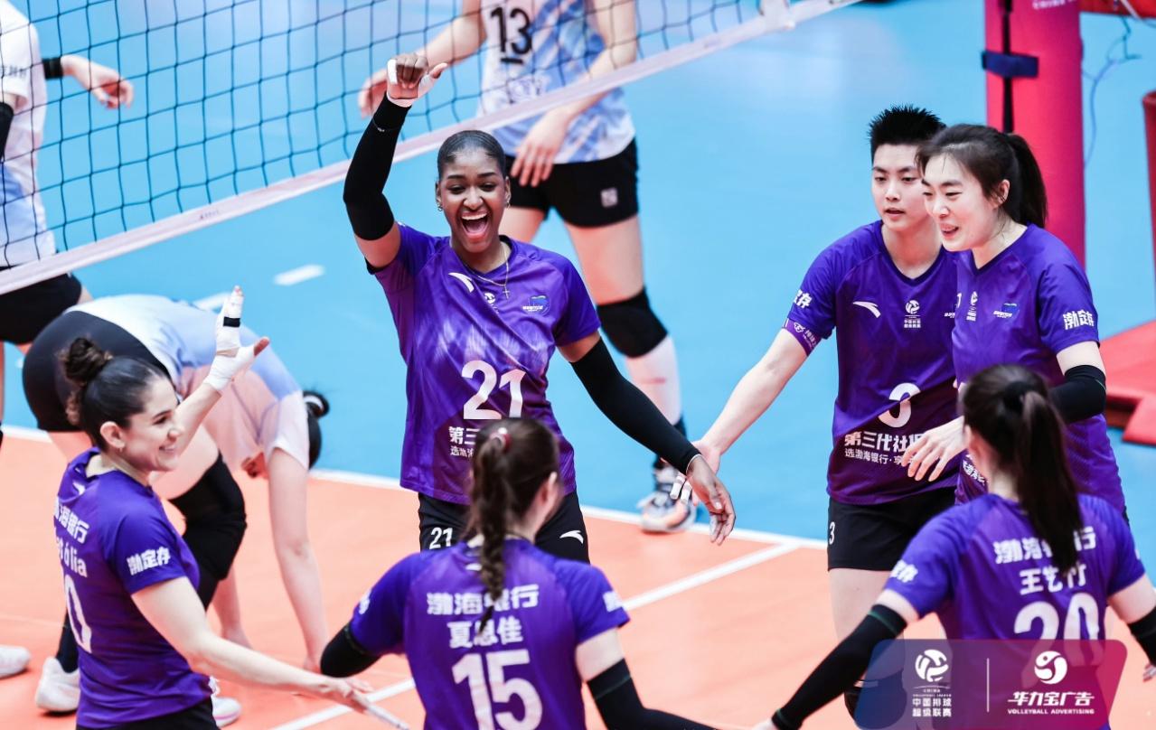 吴梦洁27分，赵勇现场观赛，天津女排五局输球，北京队吃到红牌