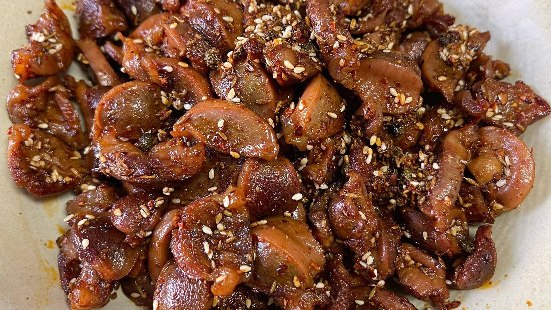 酒鬼鸡胗：深夜厨房的摇滚小夜曲