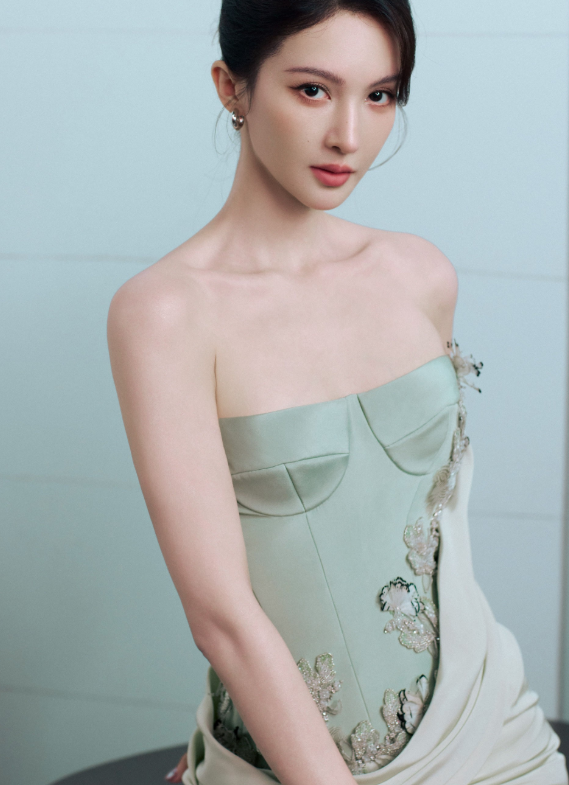 金晨觉得先去就医没问题
可法律觉得有问题。想先走完全可以，给公安打个电话报备，公