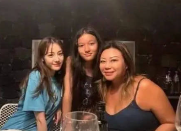 是我在迷茫时的方向标，是我在疲惫时的动力源