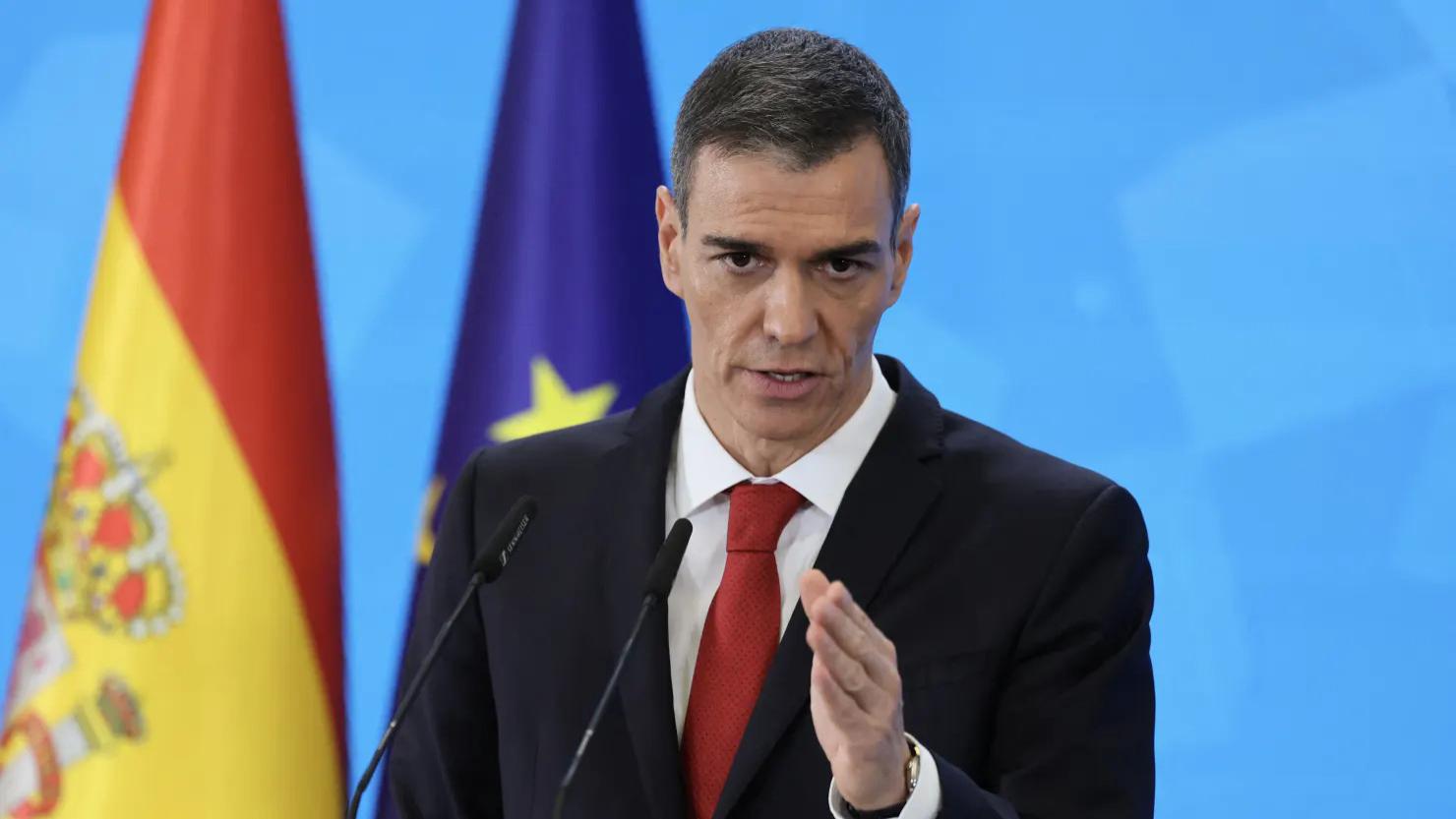 西班牙外长驳斥白宫有关其在伊朗战争期间同意与美军合作的说法！引发热议！