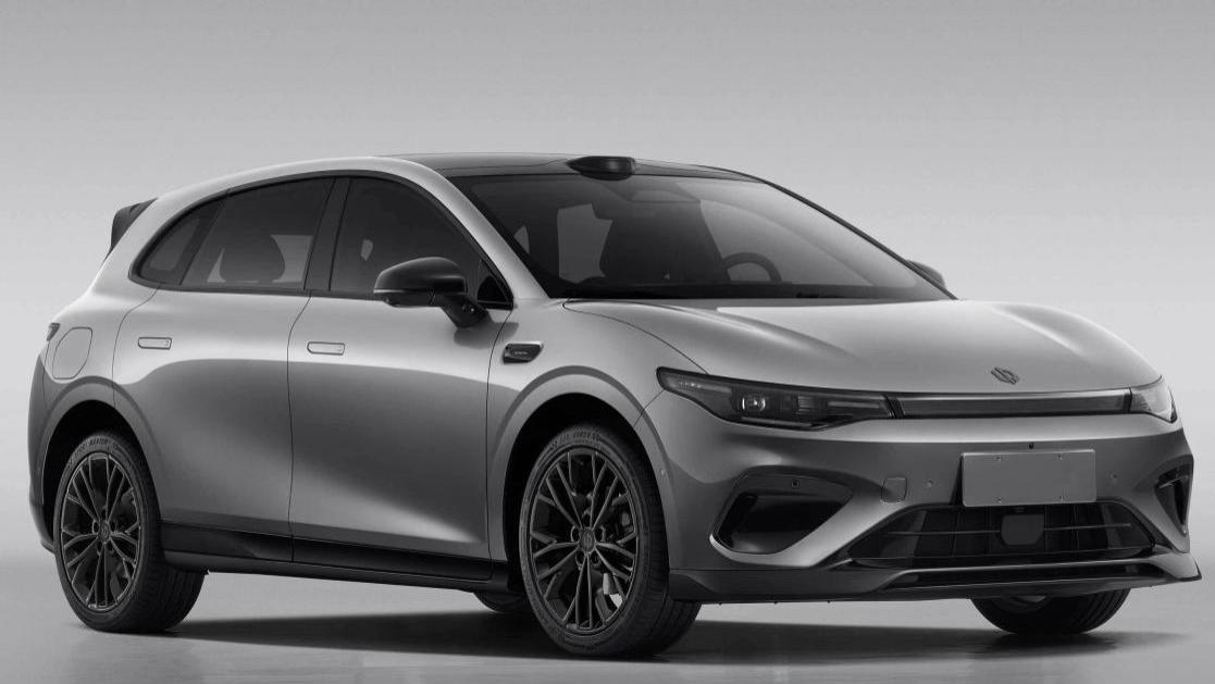 配备大尺寸尾翼，零跑Lafa5 Ultra登陆工信部