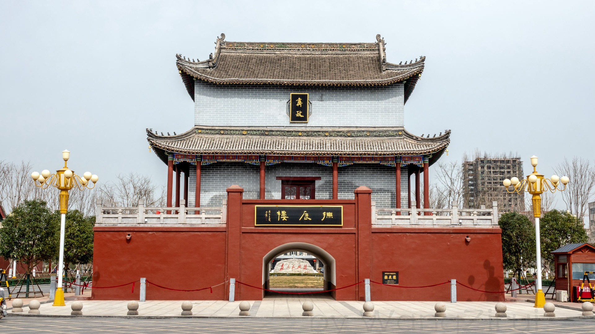 杞县抚辰楼：钟鼓楼齐政楼，做过广播站水塔，差点作“四旧”拆除