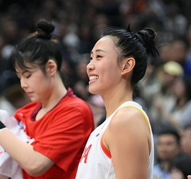 中国女篮球员李月汝谈近几场的发挥不佳，她表示：这几次确实打得不顺，我自己也不太高