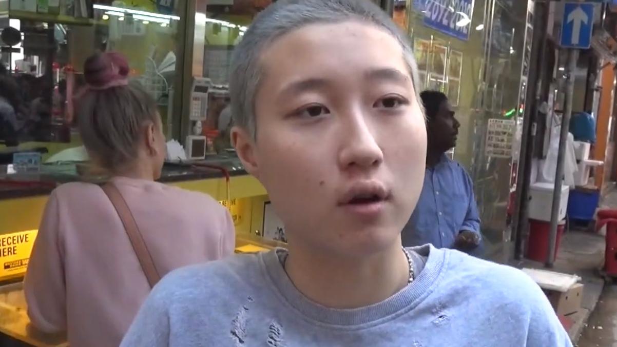 吴绮莉回应成龙资助女儿传闻，称母女关系破冰已接受女儿同性婚姻