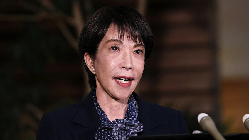 支持率暴跌10%！自民党立法对华示好，高市：愿与中国直接对话