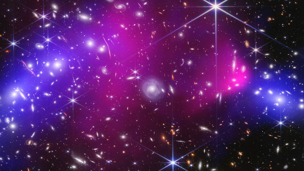 科学家认为暗物质可能有两种形式