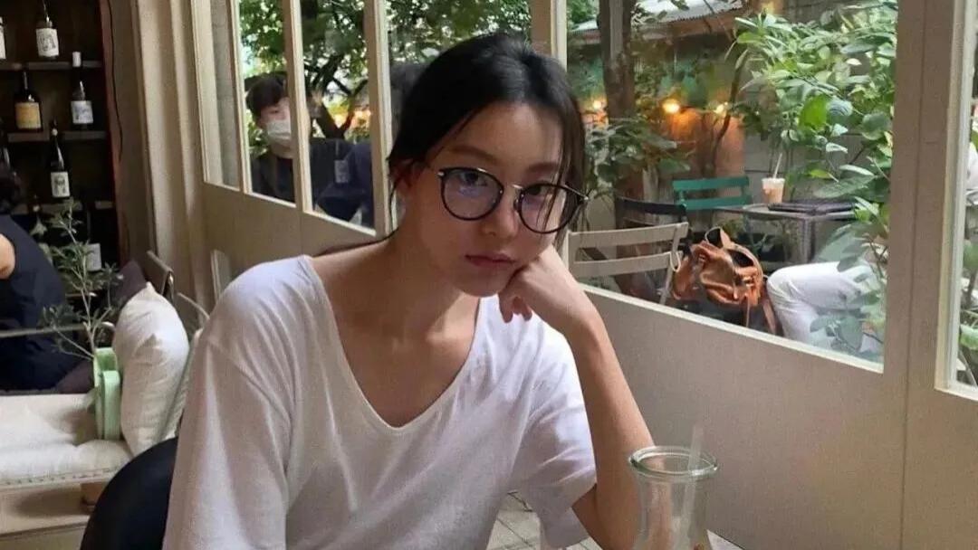 小个子普通人：今夏别再穿这4件烂大街的衣服了！显矮难看不好搭！