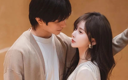 我死后男神成了顶流，闺蜜成了嫂子