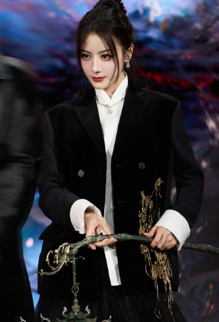 能遇见你是神明赐我的糖，世界的善意，是晚来的温柔