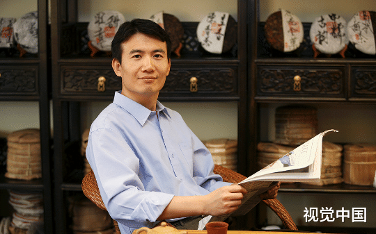 县长下令向灾区调粮，粮储局局长却消失了，县长顿感不妙，急忙赶到临峰县粮库，撬开门的一瞬间傻眼了