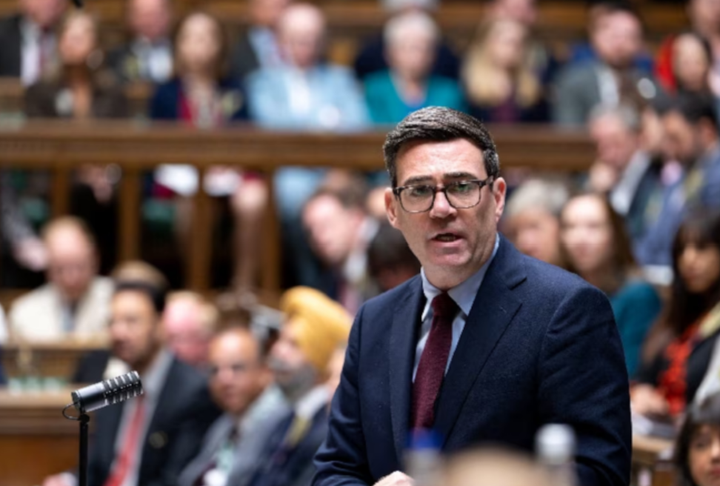 英国首相伯纳姆：呼吁改变营商文化