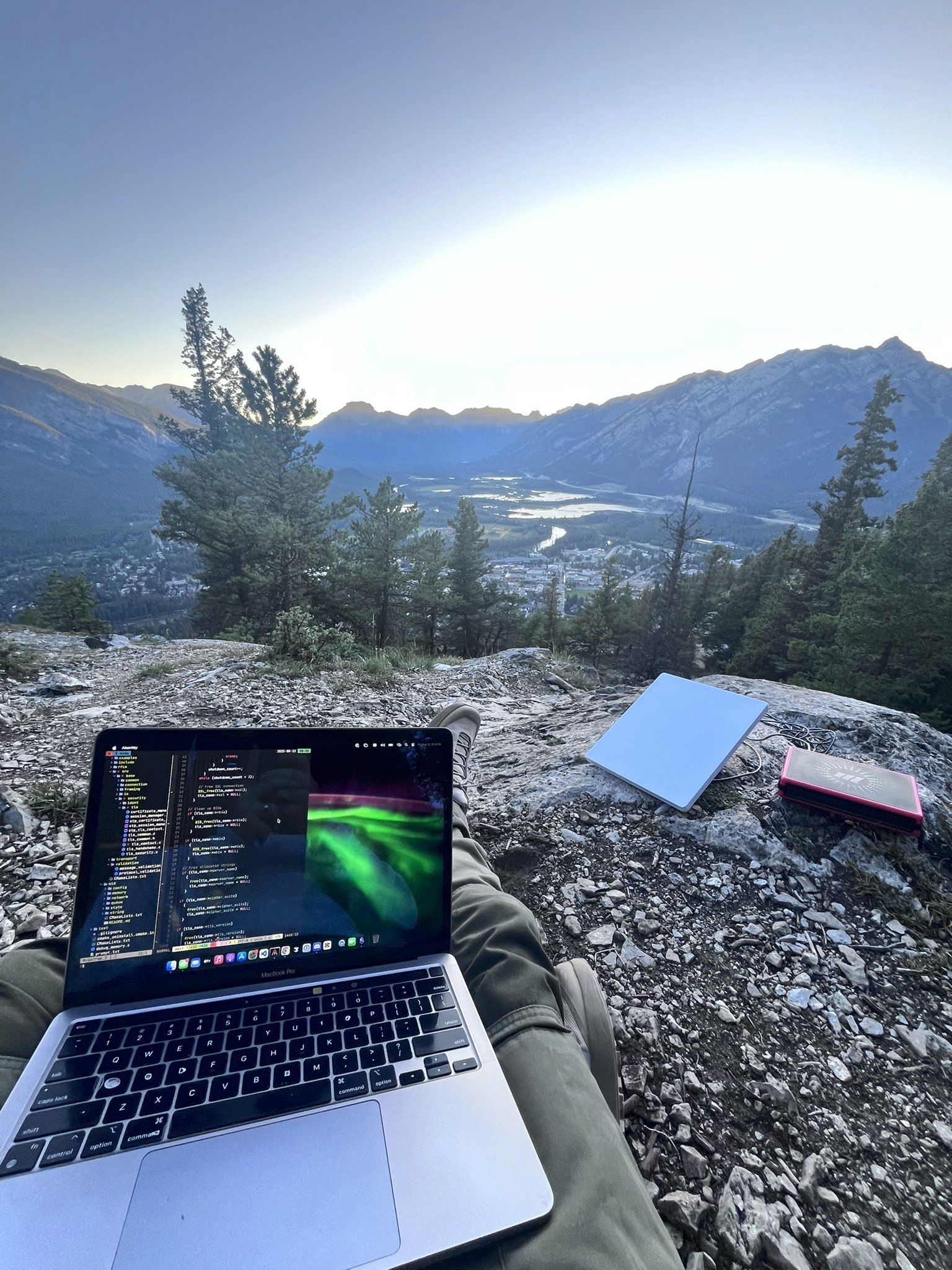 SpaceX星链用户突破1100万！
第三方统计数据显示，截至3月28日，Spa