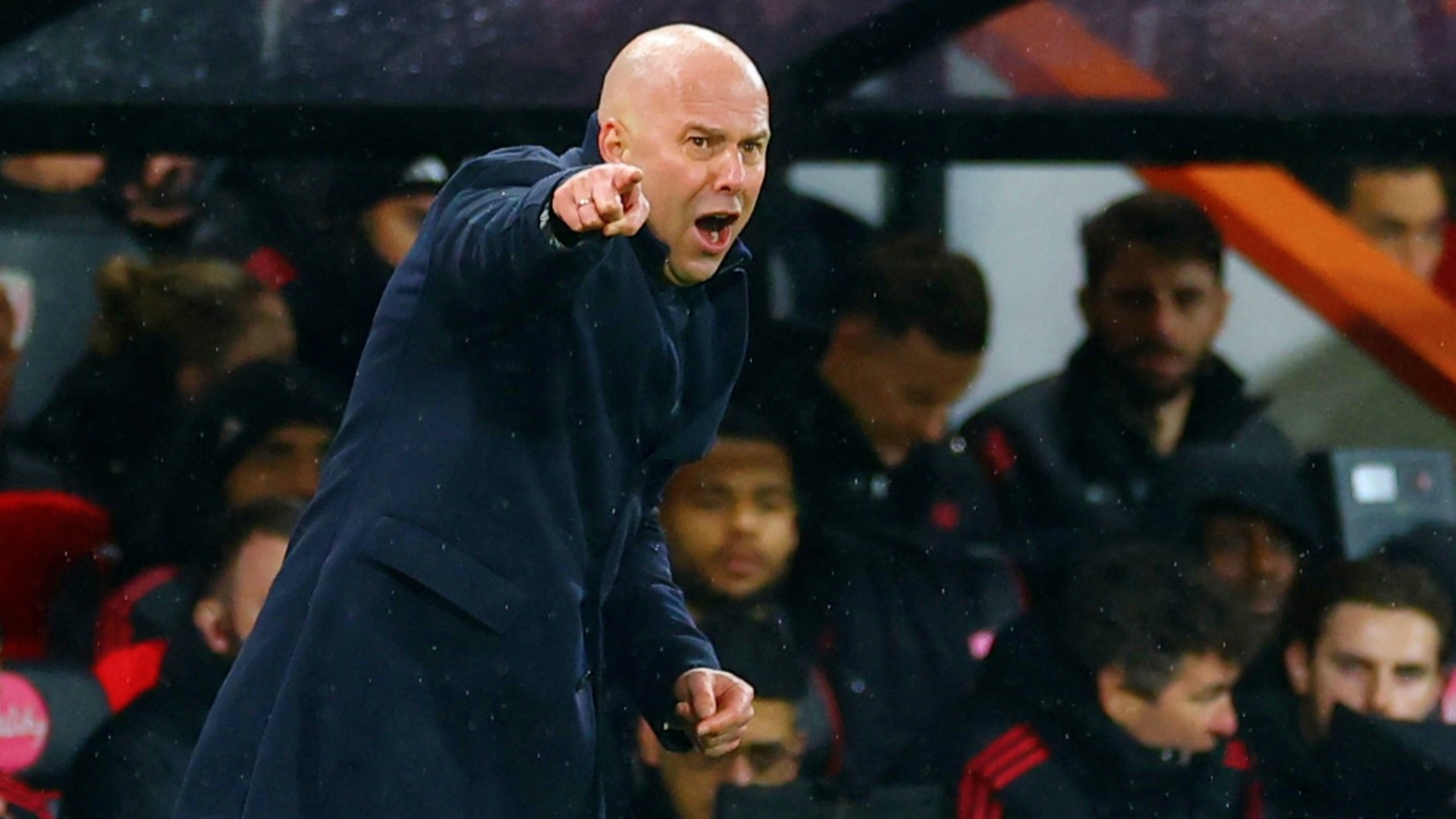 在利物浦爆冷输给狼队后，目前积48分排名第6位。
足球财务专家透露，若利物浦本赛