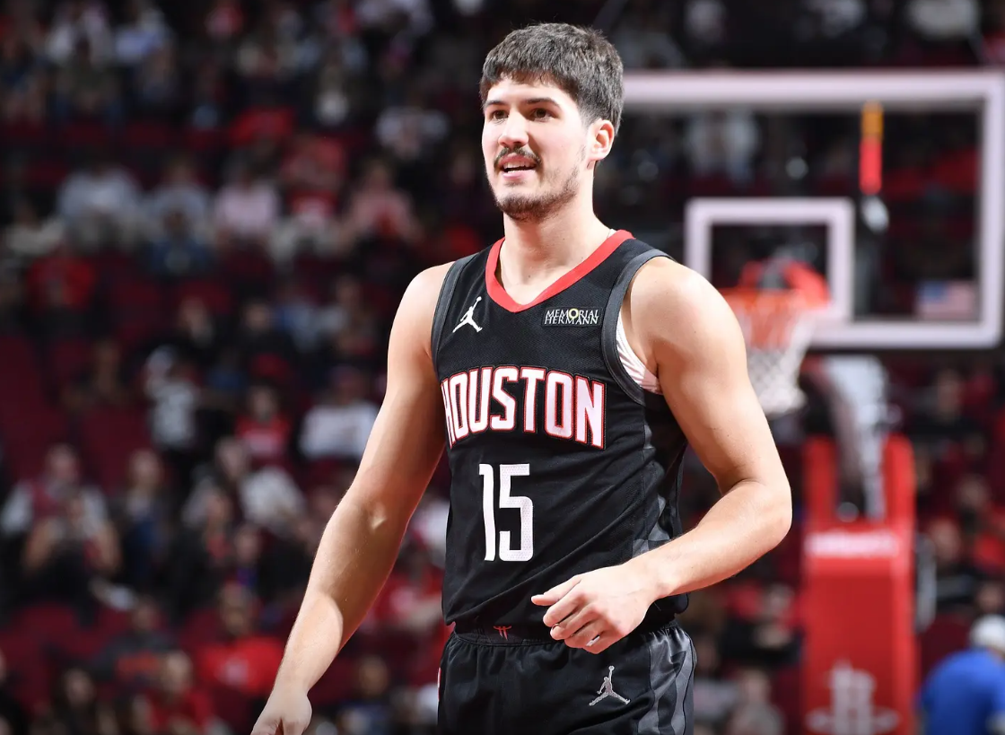 现在最重要的是把谢泼德出手
你们是不是都觉得谢泼德还能再刮一年？还能再试试？最好