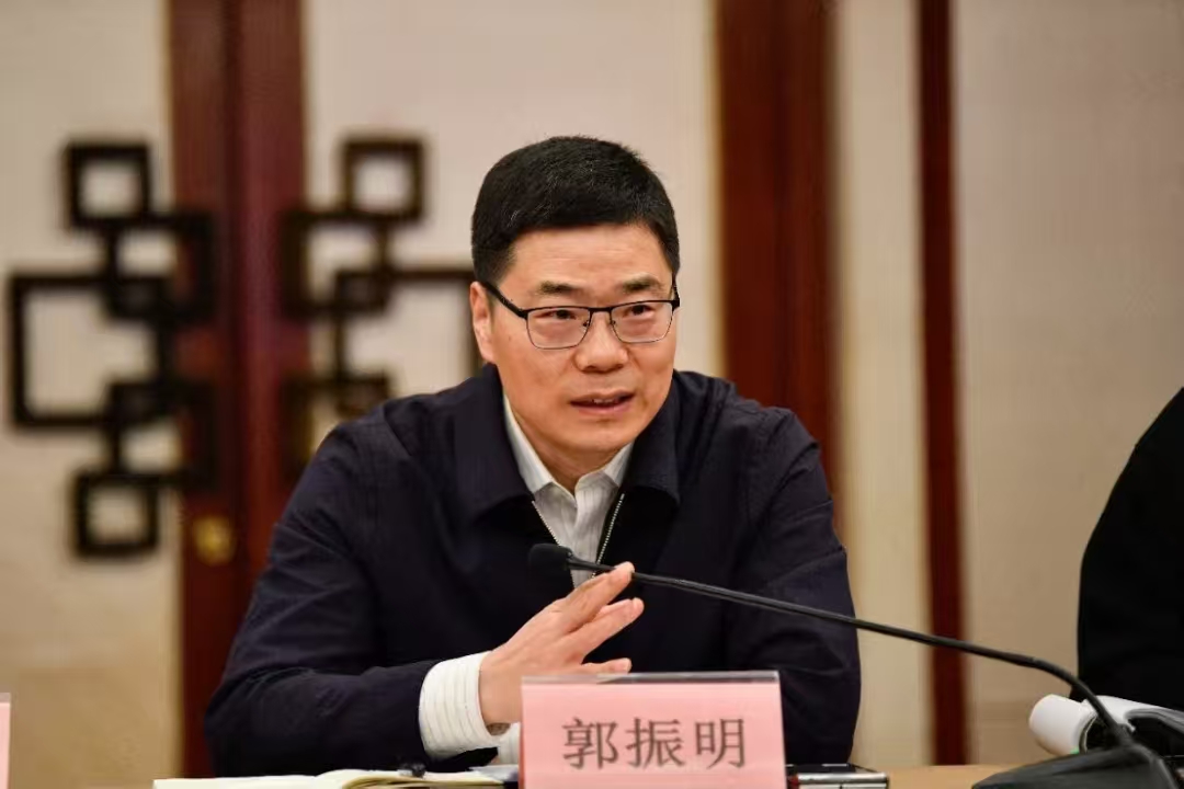 男篮两场比赛证明长集训弊大于利，球员疲态尽显，状态远不如没集训的球员
