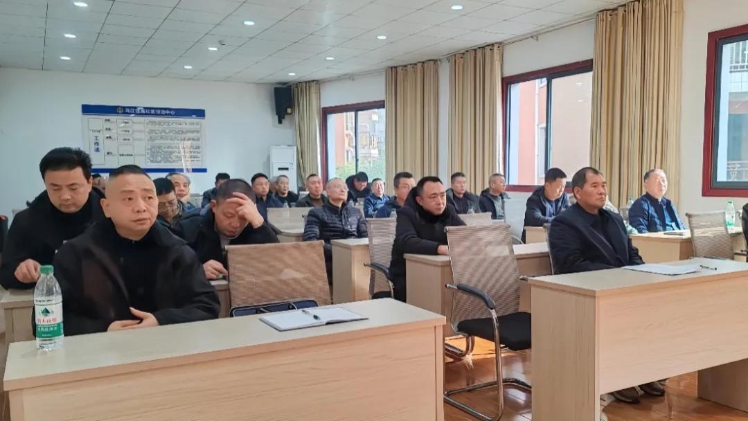 汇川区举办自主择业军转干部2026年迎新春座谈会