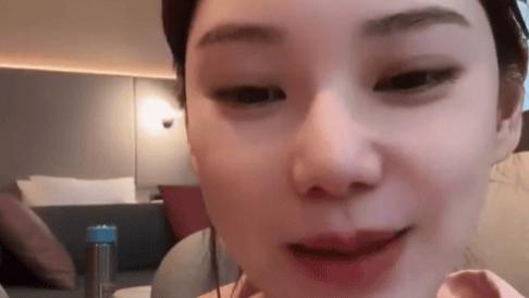 ​马筱梅直播回怼代孕谣言，直言不做违法之事