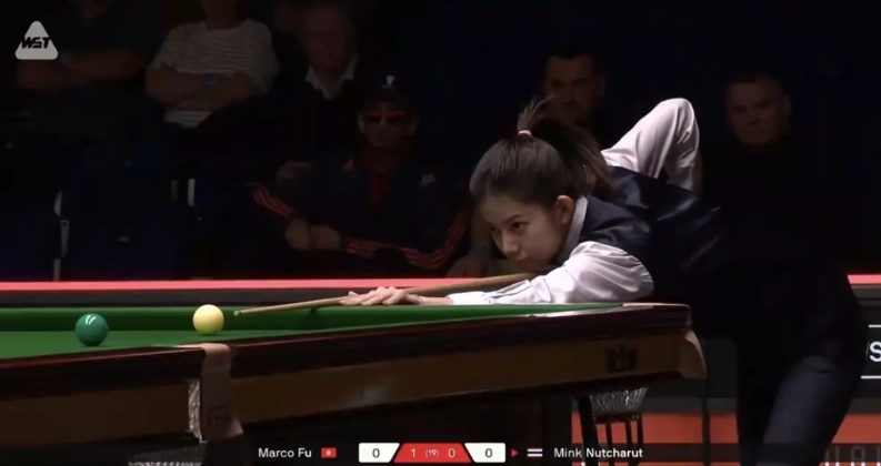 傅家俊10-1轻取旺哈鲁泰晋级斯诺克世锦赛资格赛第轮，傅家俊三杆破百，三杆50+