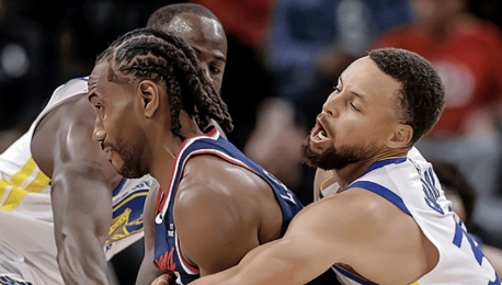 勇士将和库里提前续约并在休赛期追求小卡，据勇士队记透露，勇士有意和库里达成提前续