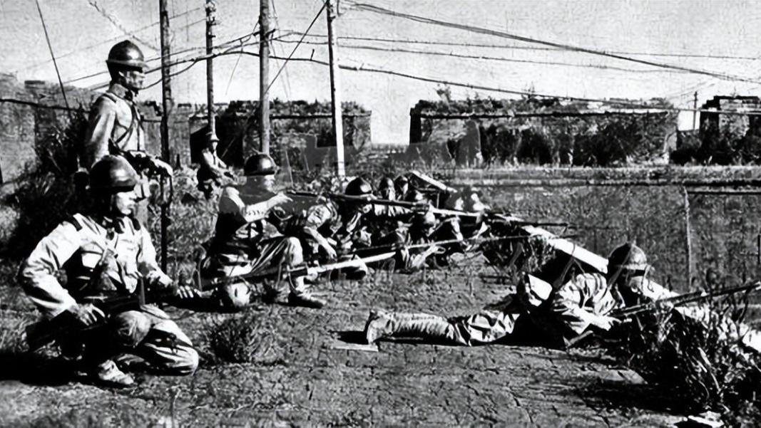 他是国民党上将，曾残杀许多共产党人，为何还能担任副主席