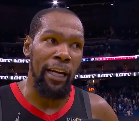 NBA常规赛勇士主场对阵火箭的比赛已经结束。全场战罢，勇士以116-117不敌火