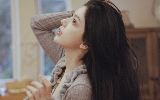 半夜在业主群被艾特，邻居对我一通骂，说我家孩子每天吵死人不说，还刮花他家门。 我蒙了，我人在外地，家