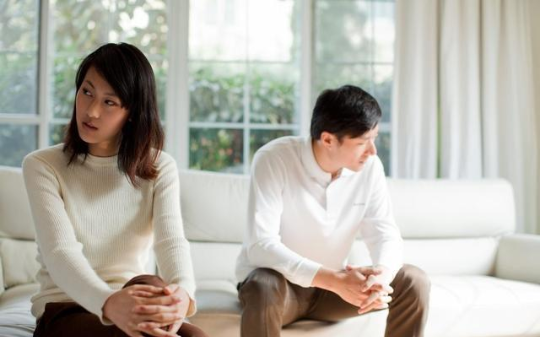 前房主带孙子占我学区房房，我让他牢底坐穿