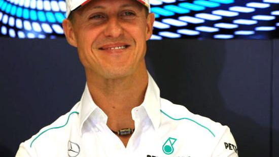 曝车王舒马赫已经可以借助轮椅活动